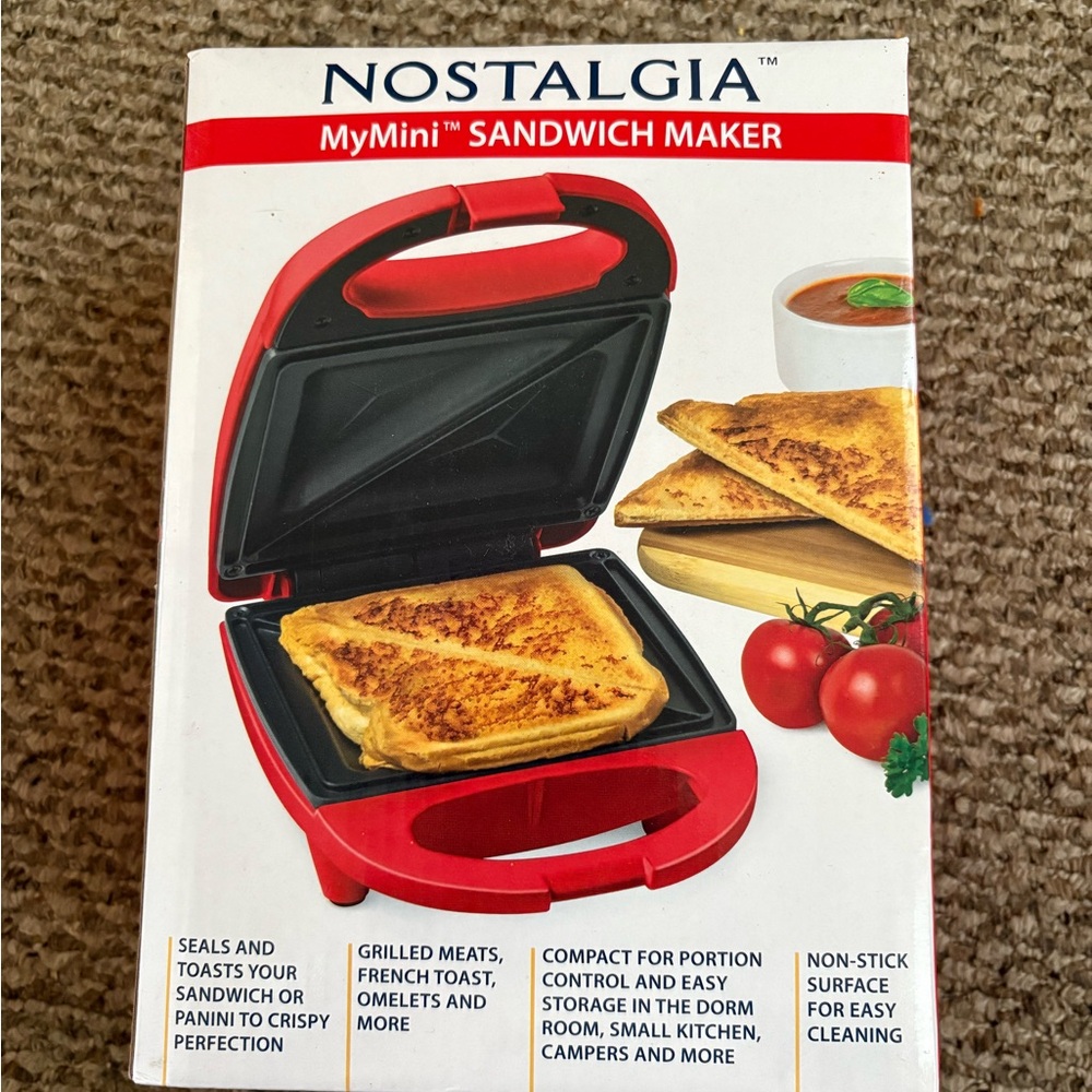 NWT My mini Sandwich maker